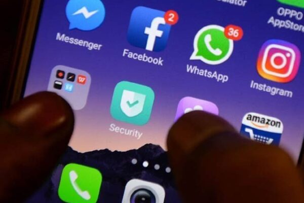 نئے سال پر واٹس ایپ اور فیس بک کالز کا نیا ریکارڈ