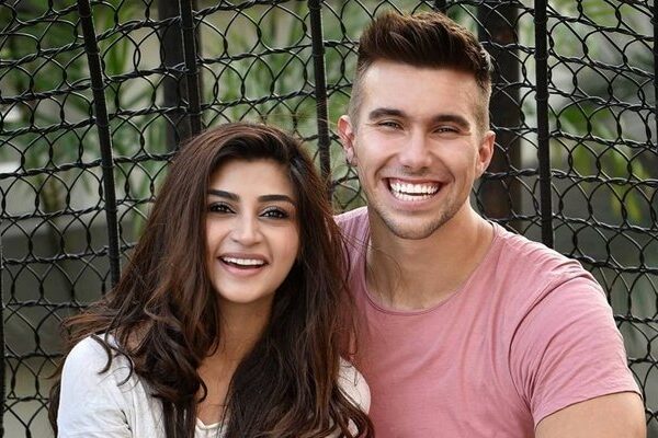 اداکارہ زویا کے جرمن یوٹیوبر دوست نے اسلام قبول کر لیا