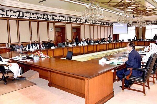 حکومت کا 18 محکموں کے ملازمین کی تنخواہیں نہ بڑھانے کا فیصلہ