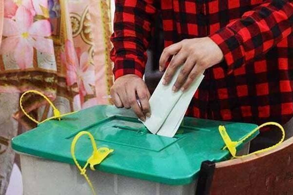 ڈسکہ الیکشن: ریٹرننگ افسر نے ساری کہانی الیکشن کمیشن کو بتا دی