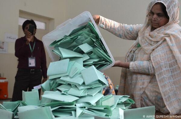 پاکستان میں مقامی حکومتوں کے نظام کا اصل دشمن کون ہے؟