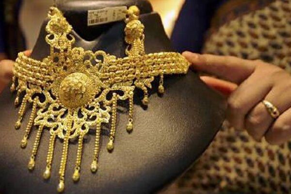 ملک میں سونے کی قیمت میں کمی کا سلسلہ جاری