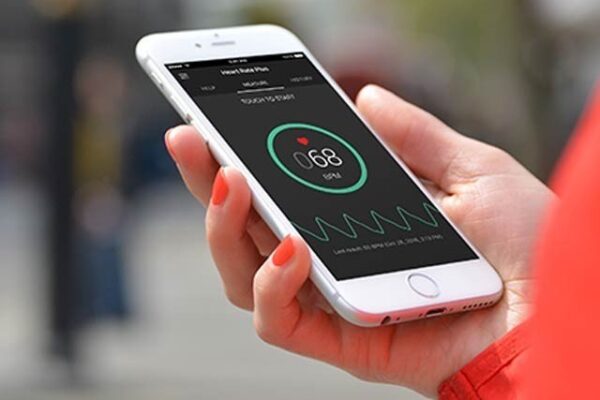 گوگل اب آپ کی دھڑکنوں کا اتار چڑھاؤ اور سانسوں کی تعداد بھی بتائے گا