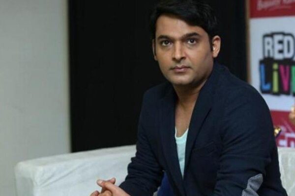 کپل شرما نے تصاویر کھینچنے پر فوٹو گرافرز کو گالی دے دی