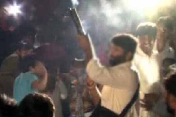 لاہور: شادی میں فائرنگ سے 7 سالہ بچی زخمی، ملزم گرفتار