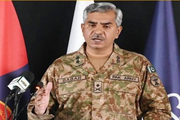 فوج کا سیاست سے کوئی تعلق نہیں، اسے سیاست میں مت گھسیٹیں: ترجمان پاک فوج