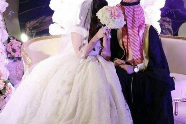 سہیلی کے موبائل سے شوہر کی دوسری شادی کا بھانڈا پھوٹ گیا