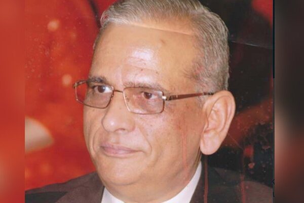 ایم کیو ایم کے سابق رہنما محمد انور انتقال کر گئے