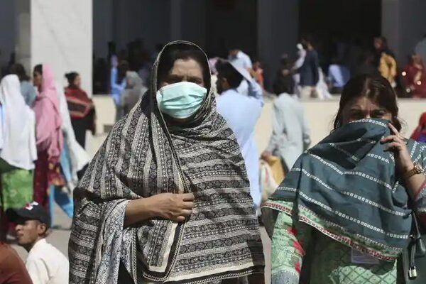 پاکستان میں کورونا سے مزید 50 اموات، 1196 نئے کیسز بھی رپورٹ