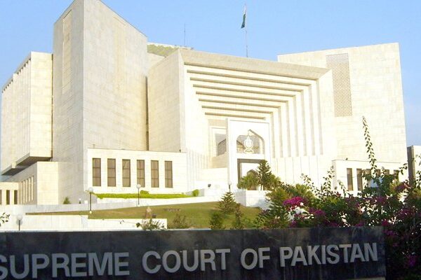 چیف الیکشن کمشنر اور ممبران الیکشن کمیشن کل سپریم کورٹ طلب