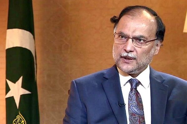 ’پیپلز پارٹی کو سینیٹ میں اپوزیشن لیڈر کیلئے پی ڈی ایم کے فیصلے کا احترام کرنا چاہیے‘