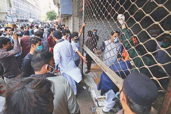 پنجاب: کورونا ایس او پیز کی خلاف ورزی پر 30 ریستوران اور 650 دکانیں سیل