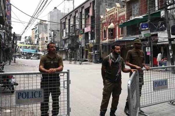 کورونا: پنجاب میں نافذ پابندیوں کا نوٹیفکیشن جاری
