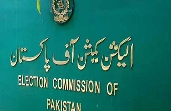 اکبر ایس بابر پی ٹی آئی کی دستاویزات لینے کے اہل نہیں، اسکروٹنی کمیٹی کا مؤقف