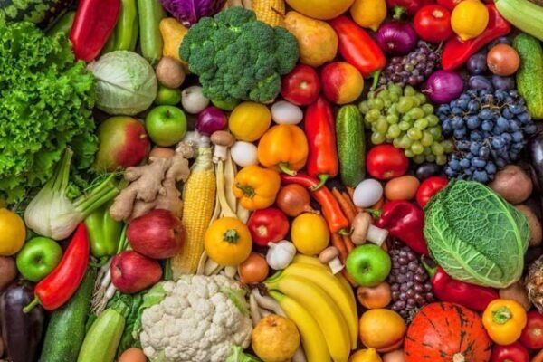 روزانہ دو مرتبہ پھل، تین مرتبہ سبزیاں کھائیے، بیماریاں بھگائیے!