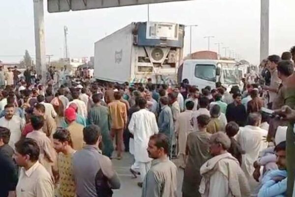 ہاؤسنگ سوسائٹی کے سیکیورٹی عملے اور متاثرین میں تصادم، 3 افراد ہلاک