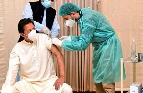 وزیراعظم عمران خان کا کورونا ٹیسٹ مثبت آ گیا