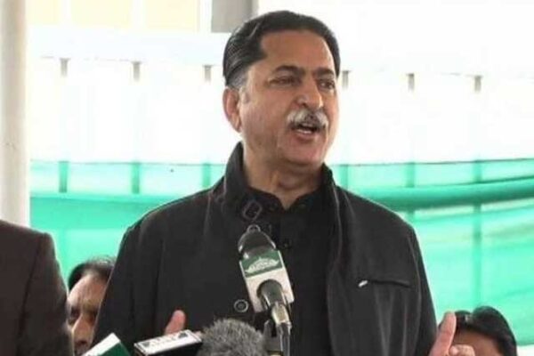 لیگی رہنما جاوید لطیف کے خلاف اندراج مقدمہ کی کیلئے درخواست دائر