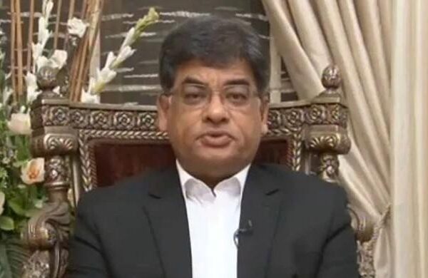 سپریم کورٹ کی رائے کے بعد صدارتی آرڈیننس ختم ہو چکا: اٹارنی جنرل