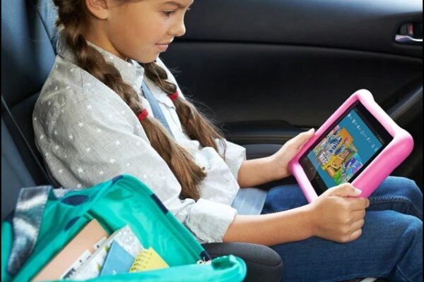 ٹی وی اور اسمارٹ فون، چھوٹے بچوں کی ذہنی صحت کے دشمن ہیں، تحقیق