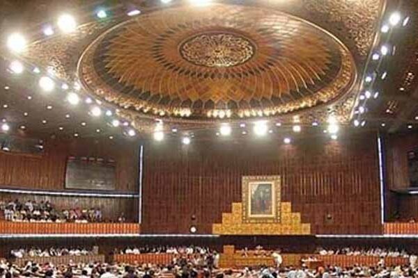 کورونا: قومی اسمبلی سیکرٹریٹ کے دفاتر 2 دن کے لیے بند کرنے کا فیصلہ