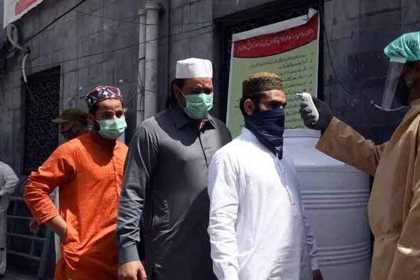 پاکستان: کورونا سے مزید 20 اموات، 3600 سے زائد کیسز رپورٹ