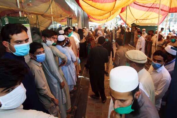 پاکستان: کورونا کے مثبت کیسز کی شرح 8 فیصد ہو گئی، مزید 40 اموات