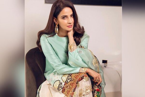 صبا قمر نے مداح کو شادی کیلئے ’قبول ہے‘ کہہ دیا