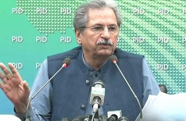 کورونا: ملک کے بعض اضلاع میں تعلیمی ادارے بند کرنے کا فیصلہ