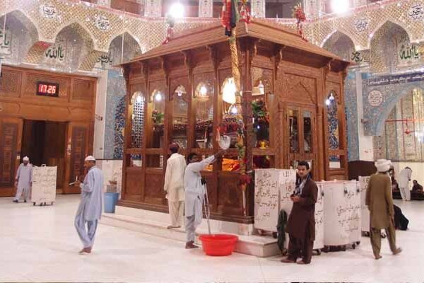سندھ بھر میں مزارات دوبارہ کھول دیے گئے