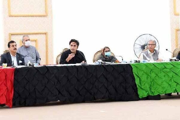 پیپلزپارٹی نے پی ڈی ایم سے استعفے مولانا فضل الرحمان کو بجھوا دیے