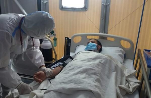 پاکستان میں کورونا سے پہلی بار 200 سے زائد ہلاکتیں