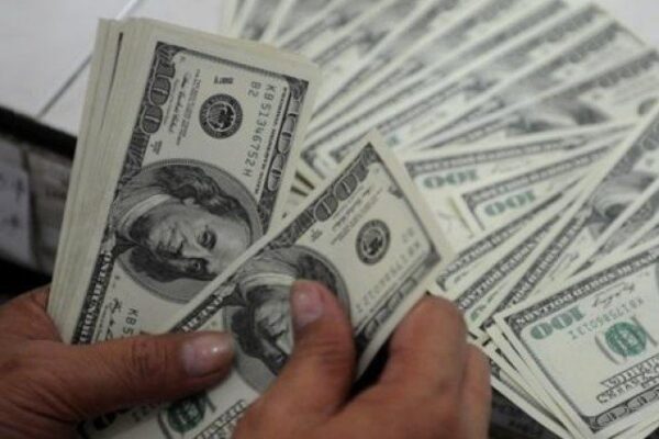 روپے کی نسبت ڈالر کی قدر میں اضافے کا رحجان برقرار