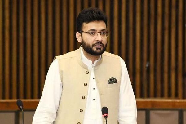 فرخ حبیب وزیر مملکت برائے اطلاعات و نشریات مقرر