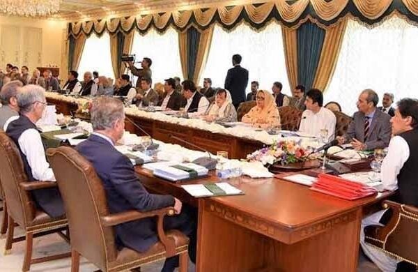 بھارت سے چینی اور کپاس درآمد کرنے کی سمری مسترد