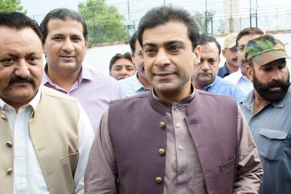ڈسکہ الیکشن میں عوام جیت گئی، ووٹ چور سلیکٹڈ مافیا ہار گیا: حمزہ شہباز