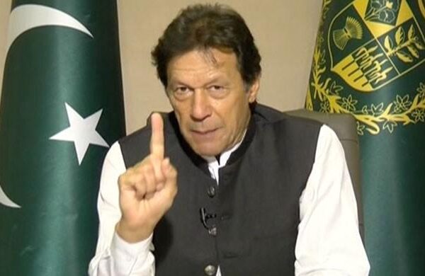 فرانس سے تعلق توڑنے کا مطلب یورپی یونین سے تعلق توڑنا، نقصان ہمیں ہی ہو گا، وزیراعظم