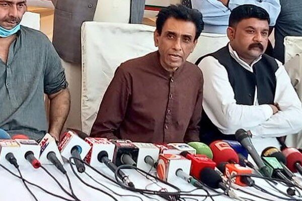 مریم نواز کو این آر او کے بجائے انصاف دینا چاہیے، خالد مقبول