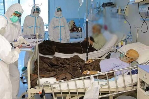 لیڈی ریڈنگ اسپتال پشاور میں کورونا مریضوں کو آکسیجن کی کمی کا سامنا