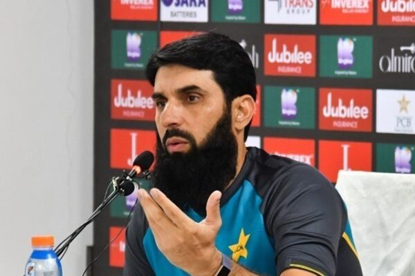 مصباح الحق کا ٹیم میں دو سے تین تبدیلیوں کا اشارہ