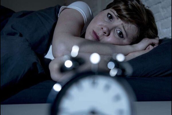 نیند کی کمی آپ کے دماغ کو ختم کر سکتی ہے، تحقیق