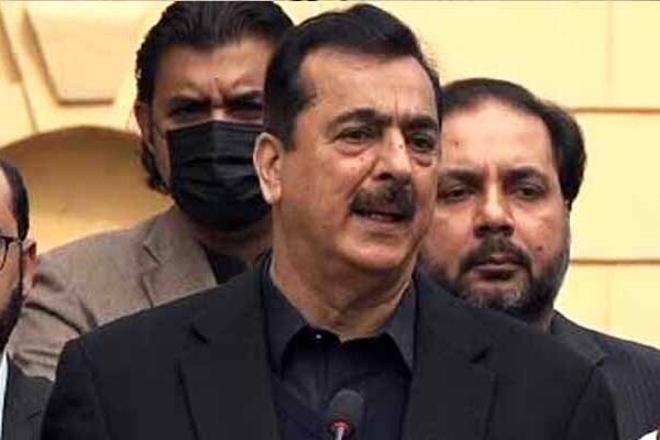 (ن) لیگ خود استعفے دینا نہیں چاہتی، ملبہ صرف پی پی پر گرانا چاہتی ہے: گیلانی