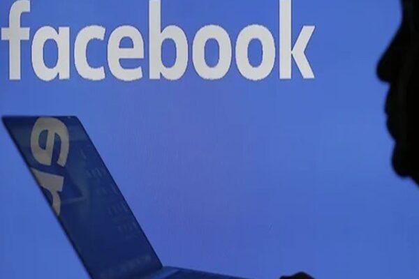 فیس بک صحافیوں اور لکھاریوں کو 50 لاکھ ڈالر دے گا
