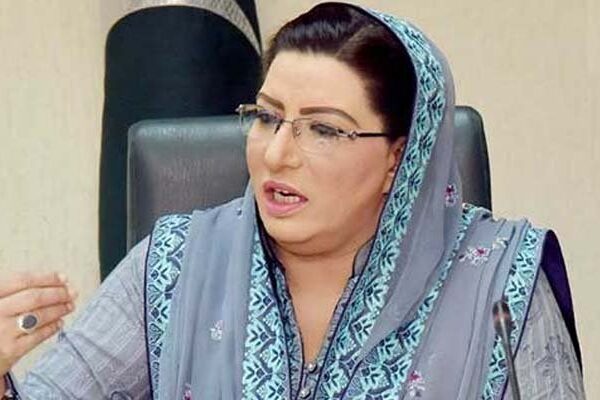 ’کوئی پیار سے وزیراعظم کی جان تو لے سکتا ہے لیکن بلیک میلنگ نہیں کر سکتا‘