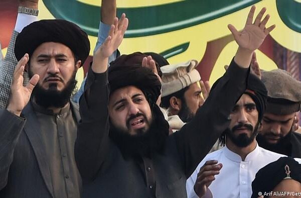 کیا تحریک لبیک پاکستان پر سے پابندی اٹھا لی جائے گی؟