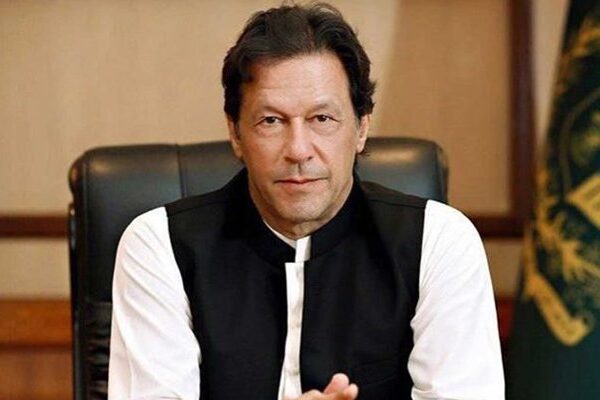کورونا کے باعث مزدوروں کی یومیہ اجرت اور دیگر چیلنجز سے آگاہ ہیں: وزیراعظم