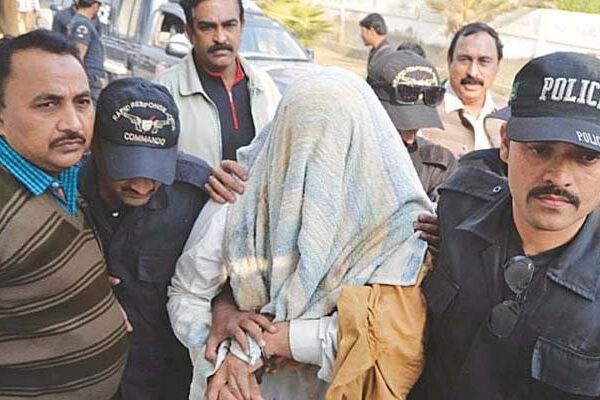 کراچی: گزشتہ ماہ شریف آباد میں خاتون پروفیسر کو قتل کرنیوالا ملزم گرفتار