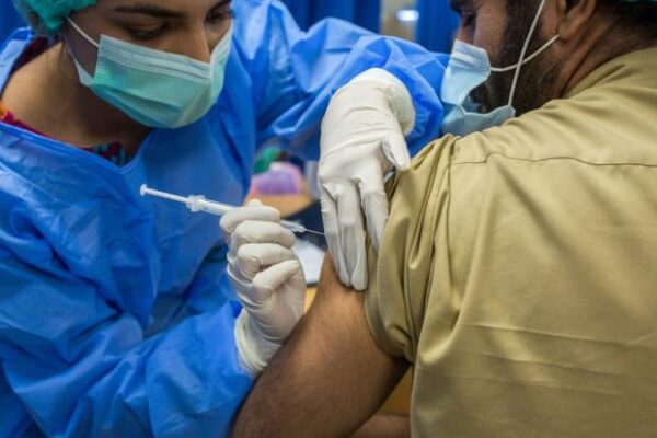 کراچی کے میگا ویکسی نیشن سینٹر کی یومیہ تعداد 10 ہزار سے تجاوز