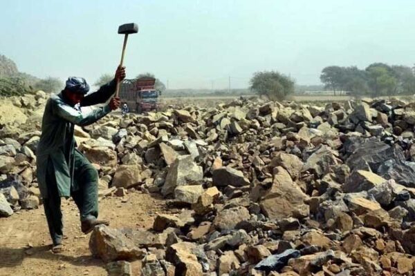 آج یوم مزدور، ملک بھر میں عام تعطیل
