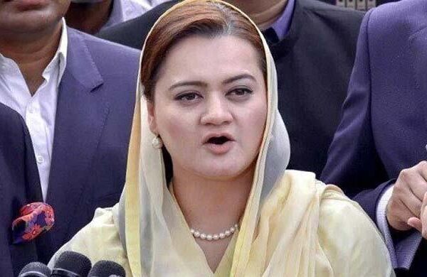 ’ماڈلنگ سے قیمتوں میں کمی نہیں آتی‘ مریم کی وزیراعظم کے بازار کے دورے پر تنقید